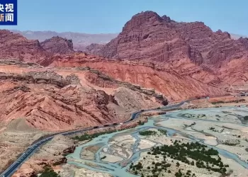 精华									
最美天山公路等你来！独库公路6月1日起正式恢复通车。
New