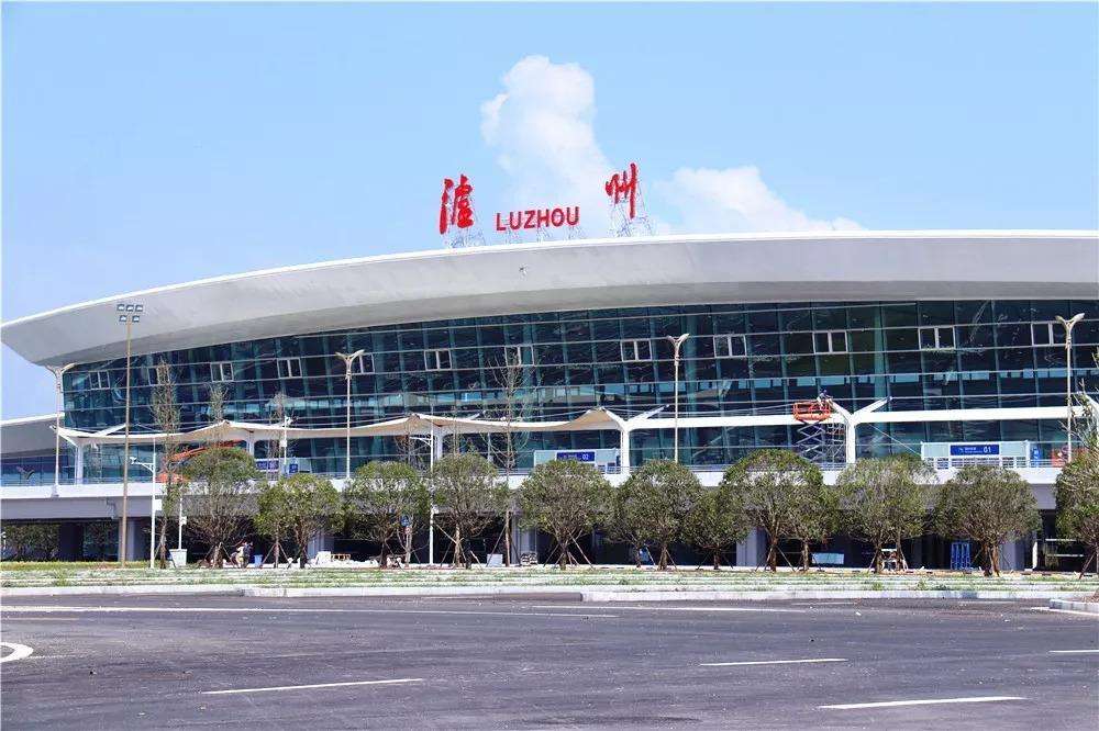 泸州机场通航城市达44个 上月旅客吞吐量创历史新高-1.jpg