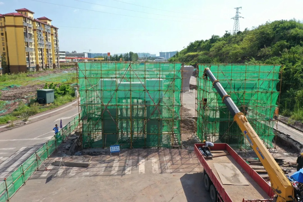 泸州安宁大道预留有轨交通 预计2022年全线通车-2.jpg