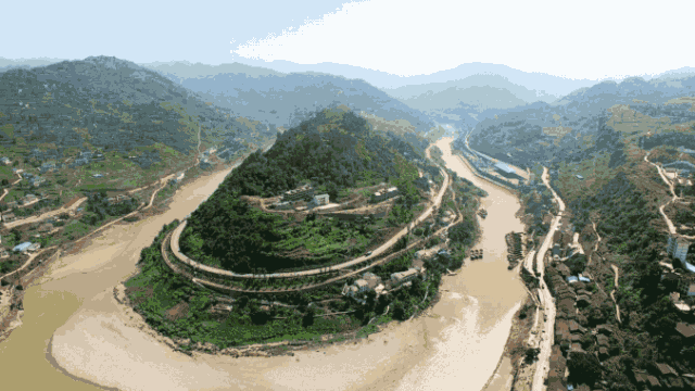 签了，总投资183亿元！泸州这些地方旅游迎来大开发！-1.gif