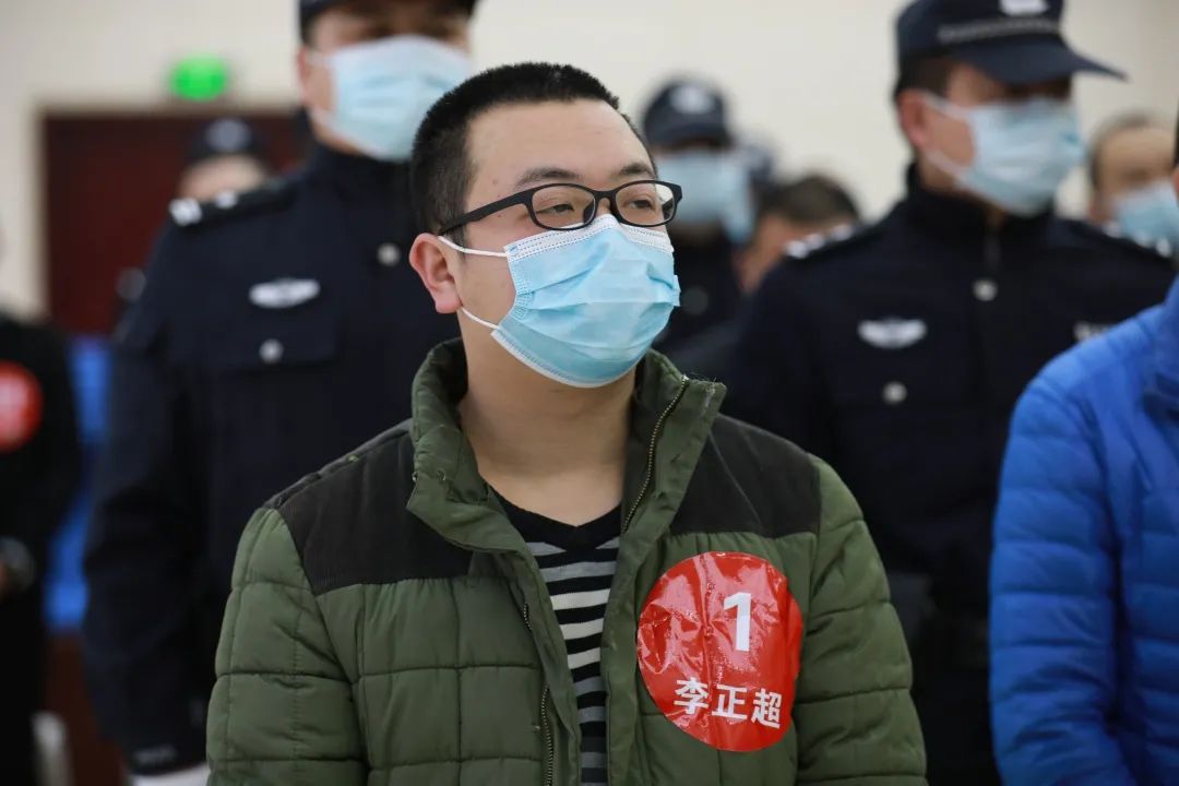 组织领导者获刑25年！泸州47人黑社会性质组织犯罪宣判！-6.jpg