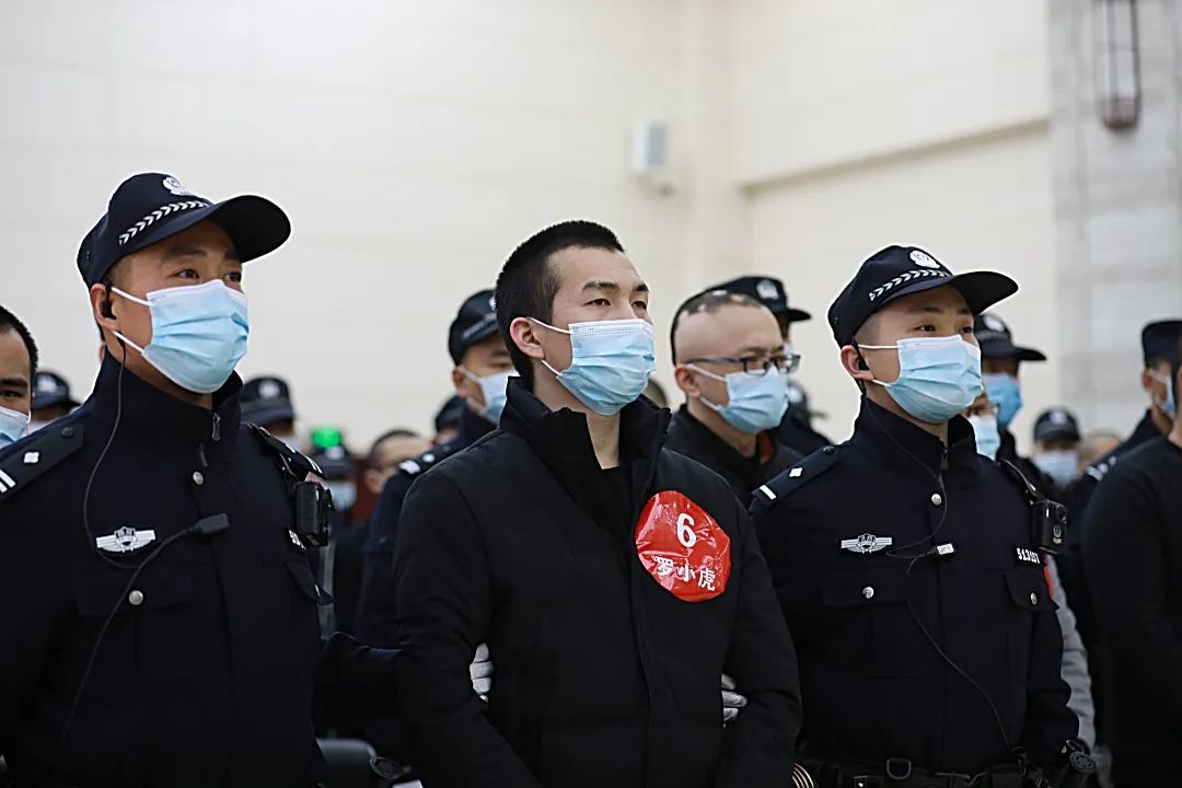 组织领导者获刑25年！泸州47人黑社会性质组织犯罪宣判！-13.jpg