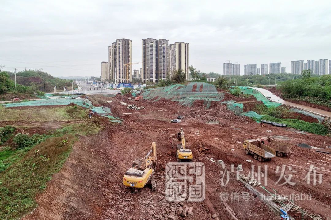 主题: 即将进入二期施工！泸州高铁站周边配套道路修成这样了-3.jpg