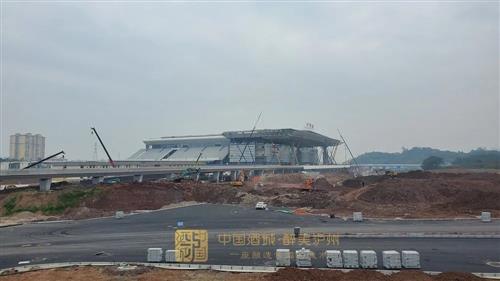 带你“云探班”丨快看！泸州高铁站周边配套市政道路已经建成这样了-6.jpg