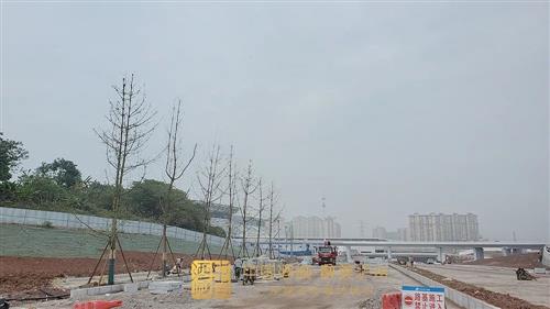 带你“云探班”丨快看！泸州高铁站周边配套市政道路已经建成这样了-5.jpg