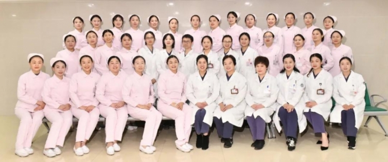 【关注】泸州52岁高龄产妇生下双胞胎？-7.jpg