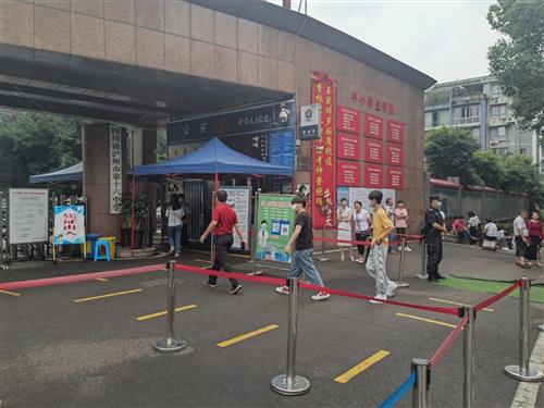 高考来了！33220名泸州学子直面人生大考-4.jpg