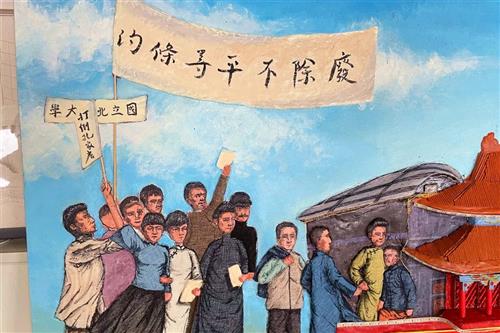 用雪糕棍“造航空母舰”！泸州这群医学生太厉害了！-7.jpg