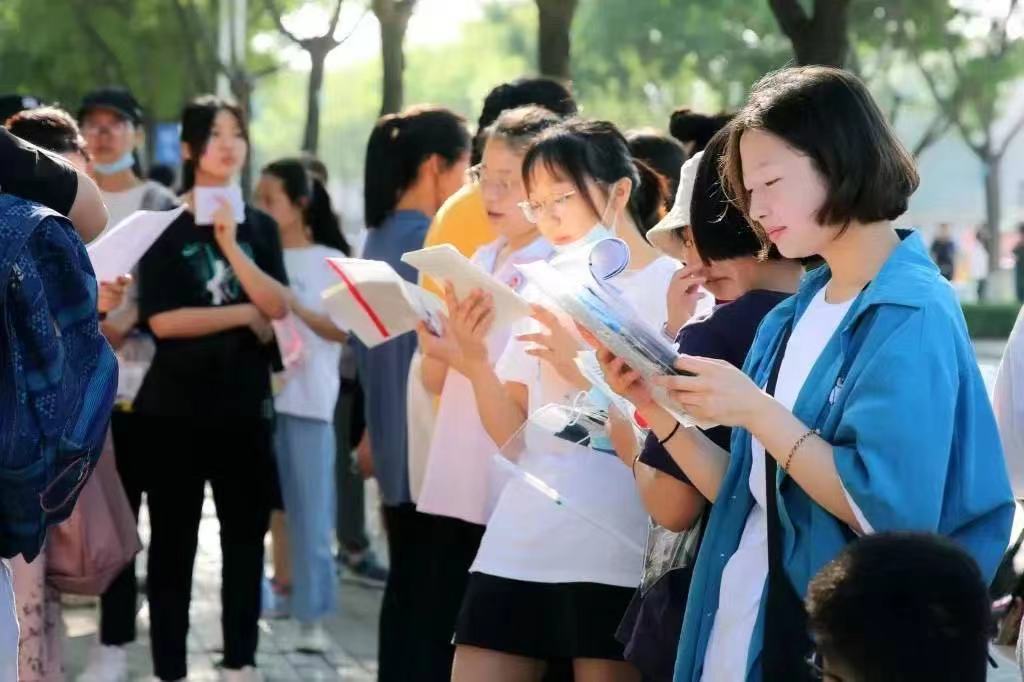 泸州考生注意了！！四川今年普通高校招生录取共5个批次....-2.jpg