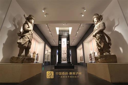 “三味”高铁首站到了：酒城“酒味”！泸州站有这些硬核-8.jpg