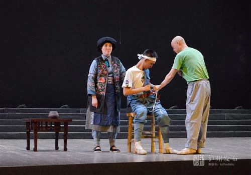 7月初首演｜泸州大型现代川剧《赤水河畔》完成首次带妆合成排练-6.jpg