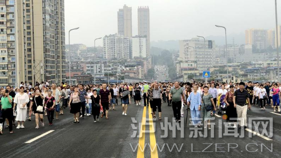合江长江公路大桥正式通车 为近40余万人出行提供便捷通道-2.png