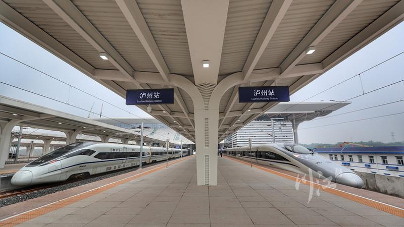 共同见证｜绵泸高铁内自泸段正式通车 泸州迈入高铁时代！-1.jpg