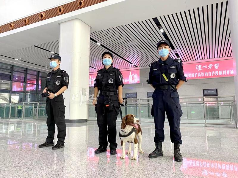 共同见证｜绵泸高铁内自泸段正式通车 泸州迈入高铁时代！-8.jpg