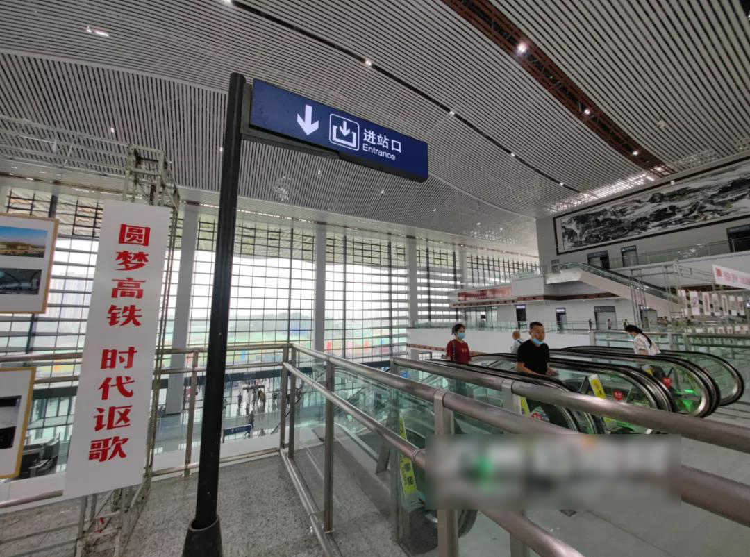 宝，一起去坐高铁吧！哪条路线？今日泸州始发，现场魅...-3.jpg