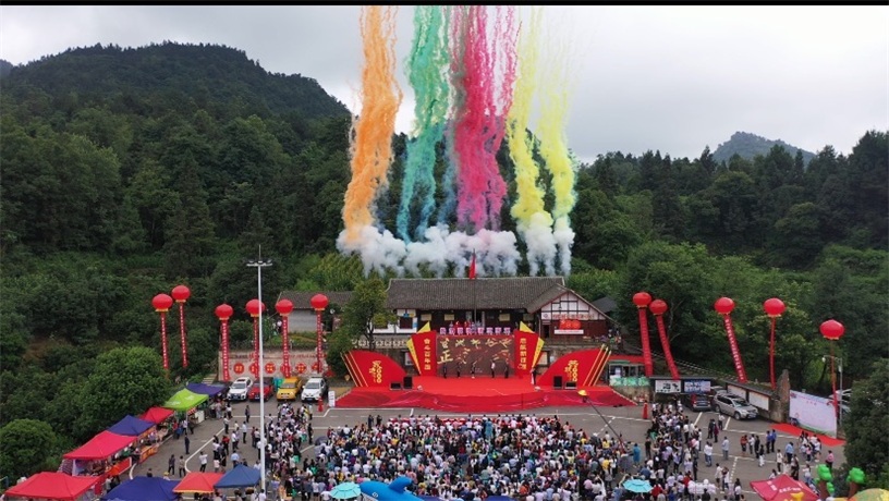 共度“梅”好时光！古蔺县茅溪镇2021年第七届赤水河生态杨梅节开幕啦-1.jpeg