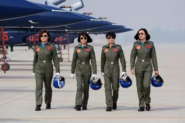 泸州18岁女孩考上空军飞行员！太厉害了！-3.jpg