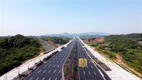 泸州云峰路及方山快速通道全线贯通！预计本月底具备通行条件-4.jpg