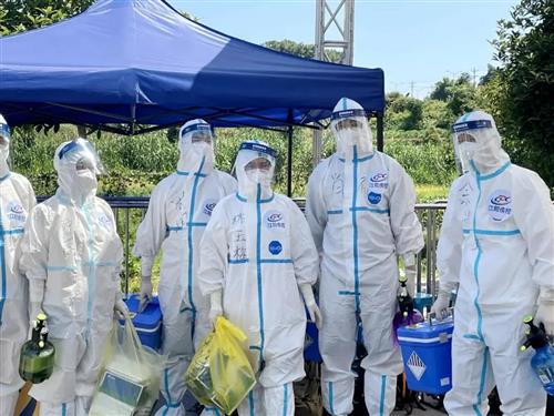 40℃+高温下，泸州街头的这一幕让人瞬间泪目-7.jpg