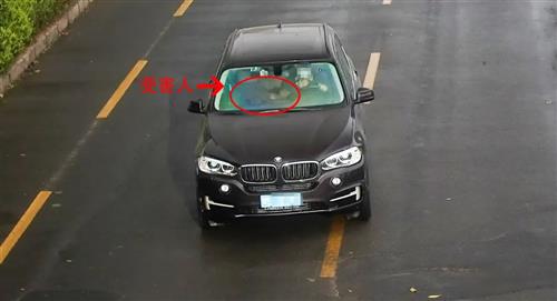 蒙面劫匪持刀威胁女子“不准喊”，8小时落网-6.jpg