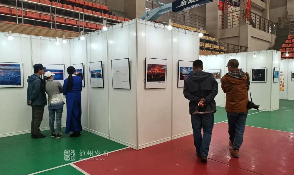 15幅摄影佳作亮相阿坝，展示醉美泸州风采-3.jpg