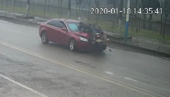 肇事逃逸、醉酒驾驶，泸州7人被终生禁驾→-5.jpg
