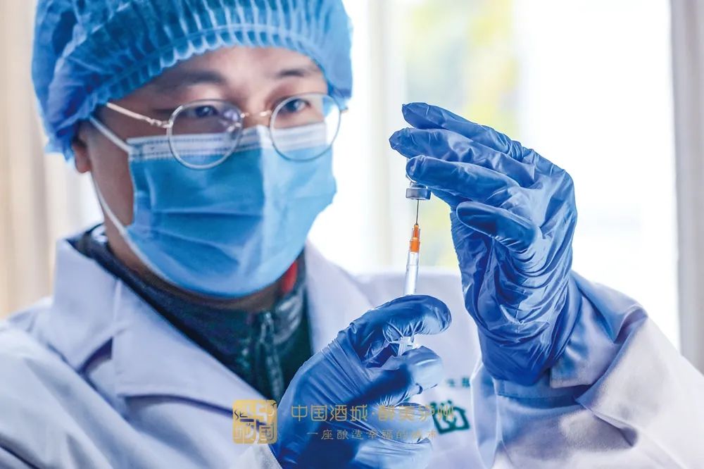 泸州将在学校设置临时接种点丨提醒：流感疫苗与新冠疫苗接种需间隔14天-3.jpg