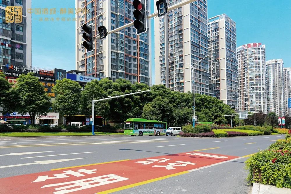 征求意见中！泸州城区这些路段拟启用“公交专用车道”-1.jpg