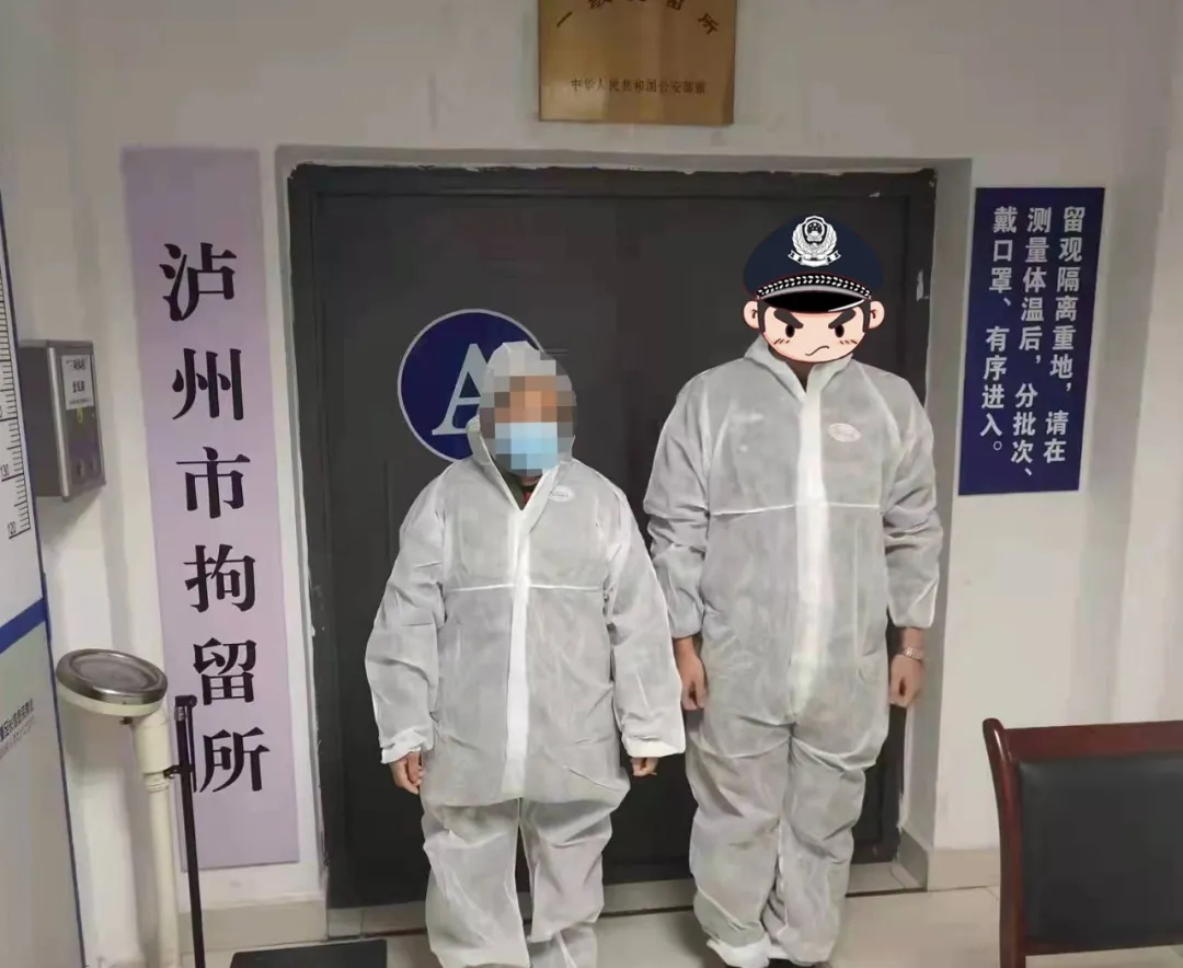 场面一度惊险! 泸州某学校上课期间惊现女子跳楼轻生！-3.jpg