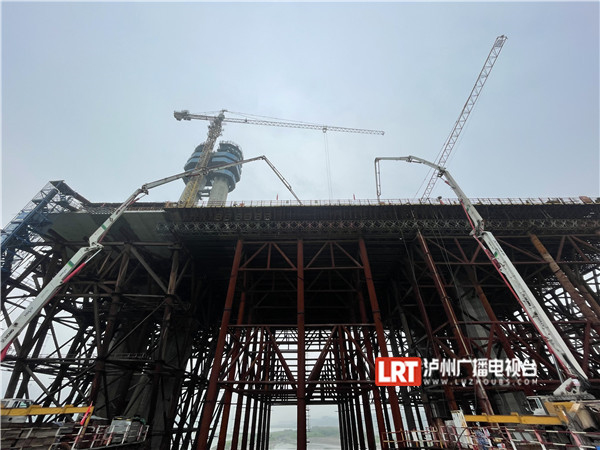 双向八车道 泸州长江六桥建设迎来关键节点-2.jpg