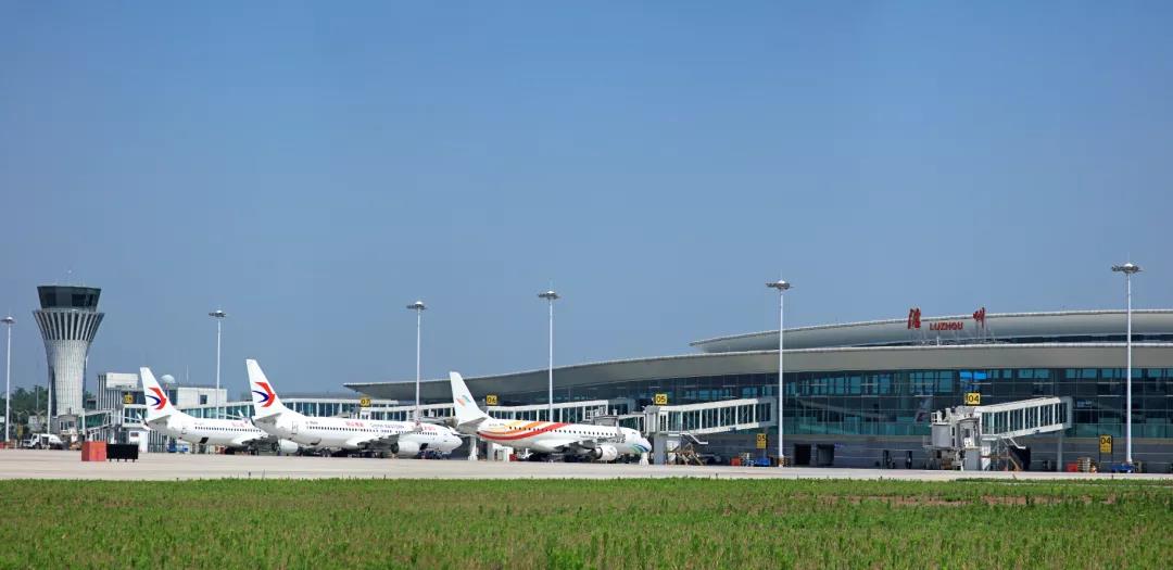 旅客吞吐量突破200万！泸州机场迈入全国中型机场行列-3.jpg