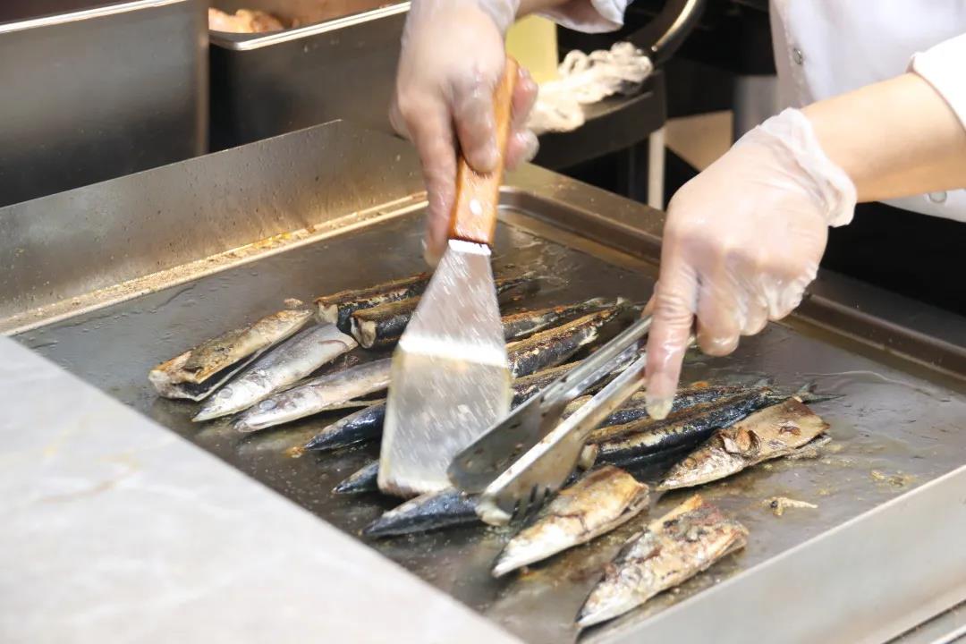 泸州这家大型饭店！298元超豪华自助餐来袭！！现老板竟...-15.jpg
