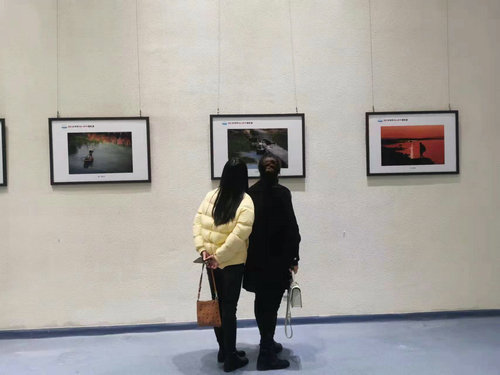 为期10天！泸州市“新人新作摄影展”开展-3.jpg