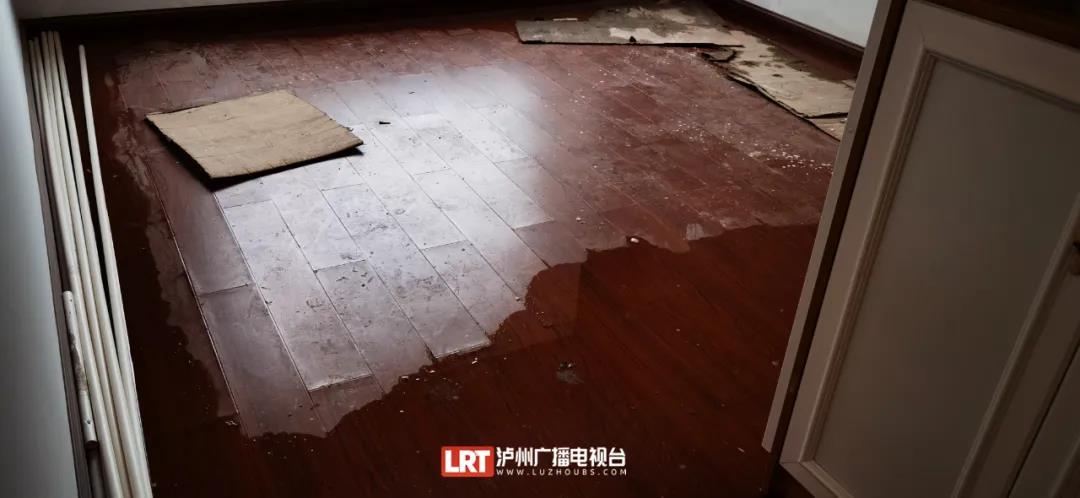 水落“翔”出，业主：这房子不想要了-3.jpg