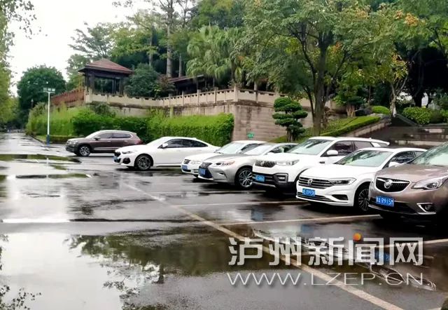 8000余个停车位可手机查看！《泸州市停车场管理办法》正式施行-2.jpg
