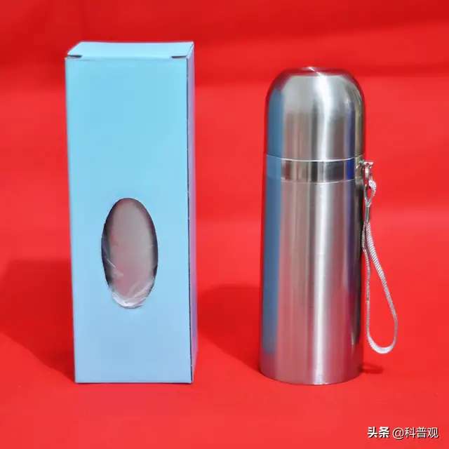 “夺命保温杯”屡次遭央视曝光，热水变“毒水”，大家应警惕对待！-4.jpg