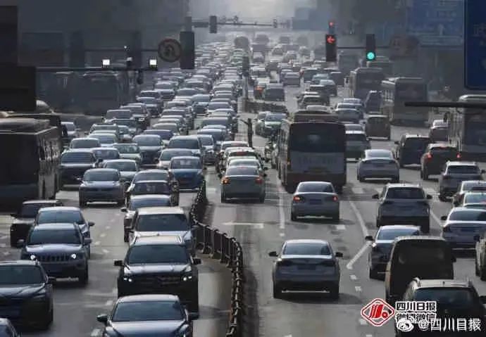 @泸州人：科目二取消“坡道停车和起步”，科目三新增这项考试内容-1.jpg
