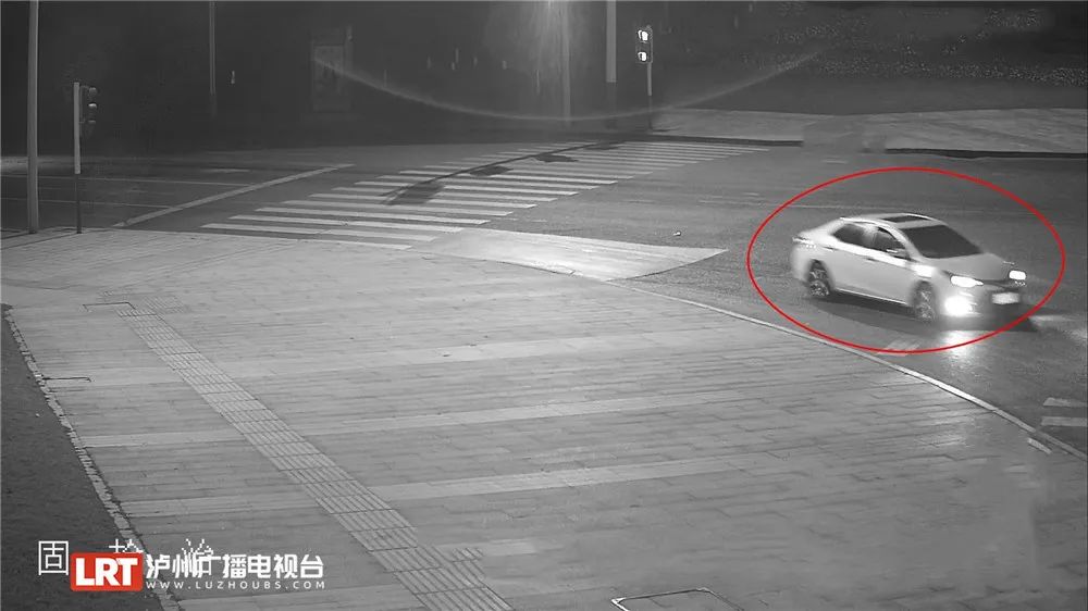泸州一工地2吨多电缆线“不翼而飞”，一辆白车进入警方视线……-3.jpg
