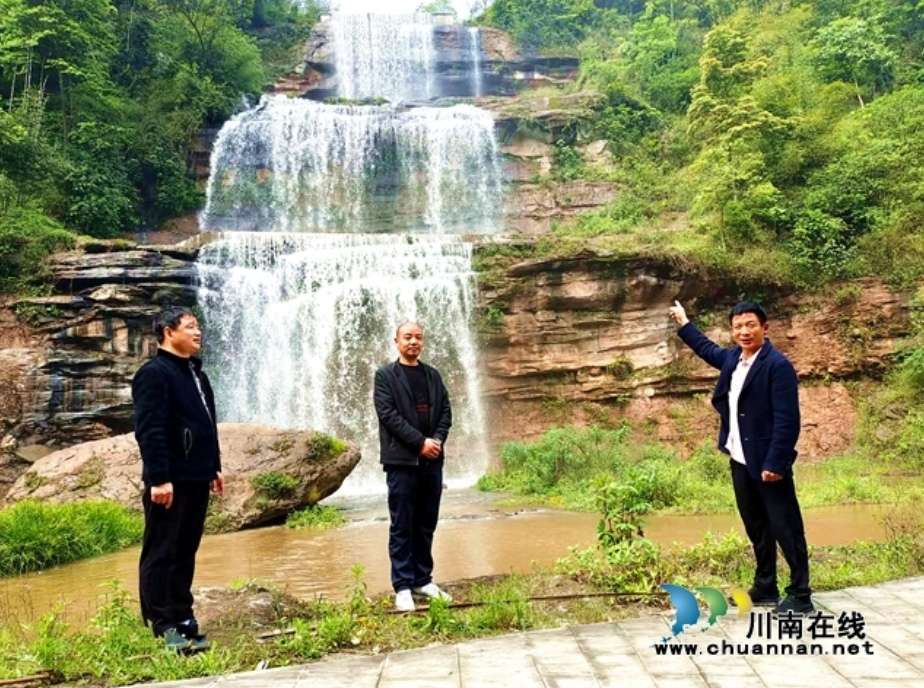 纳溪旅游风景区再添新成员！古龙大瀑布景区＂五一＂开门迎客-2.jpg