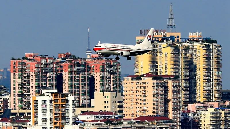中国最靠近长江的机场：功成身不退-16.jpg