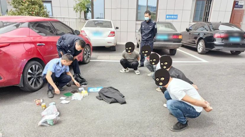 惊！泸州街上出现一群“催眠大师”，让老板们纷纷掏钱-3.jpg
