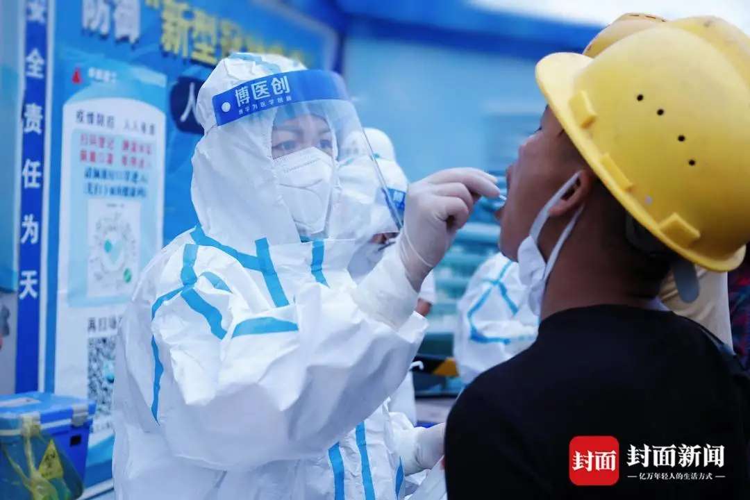 古蔺县人民医院团委：一支有着“男”丁格尔护士队的四川省五四红旗团委-2.jpg