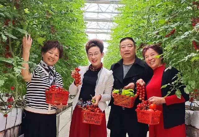 「泸州」从“看”到“采”，江阳区现代农业园区创新业态释放消费活力-1.jpg