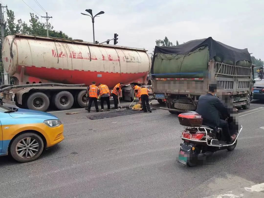 康城路已启动招标，将彻底整治路面破损-1.jpg