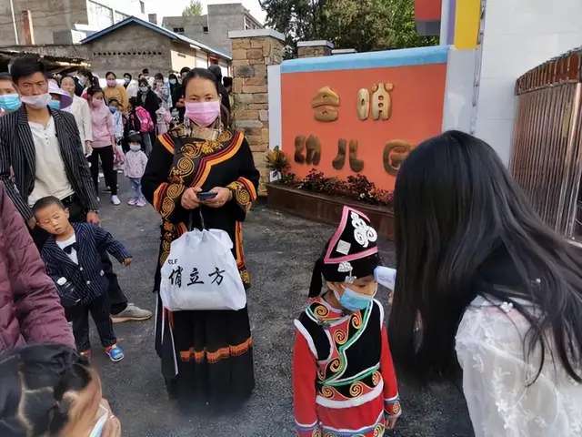 「泸州」教育“组团式”援彝，为大凉山孩子插上追梦翅膀-5.jpg