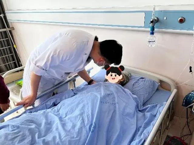 医学奇迹！105岁婆婆摔倒骨折，第二天竟重新站起来了！-2.jpg