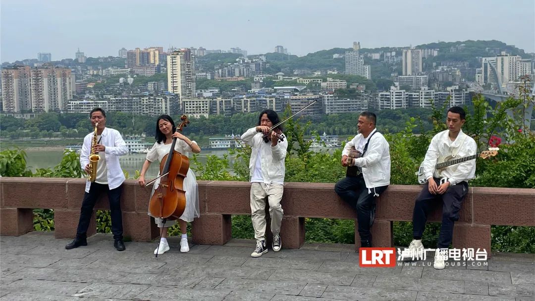 怀旧旋律+泸州美景，他们的音乐很治愈……-1.jpg