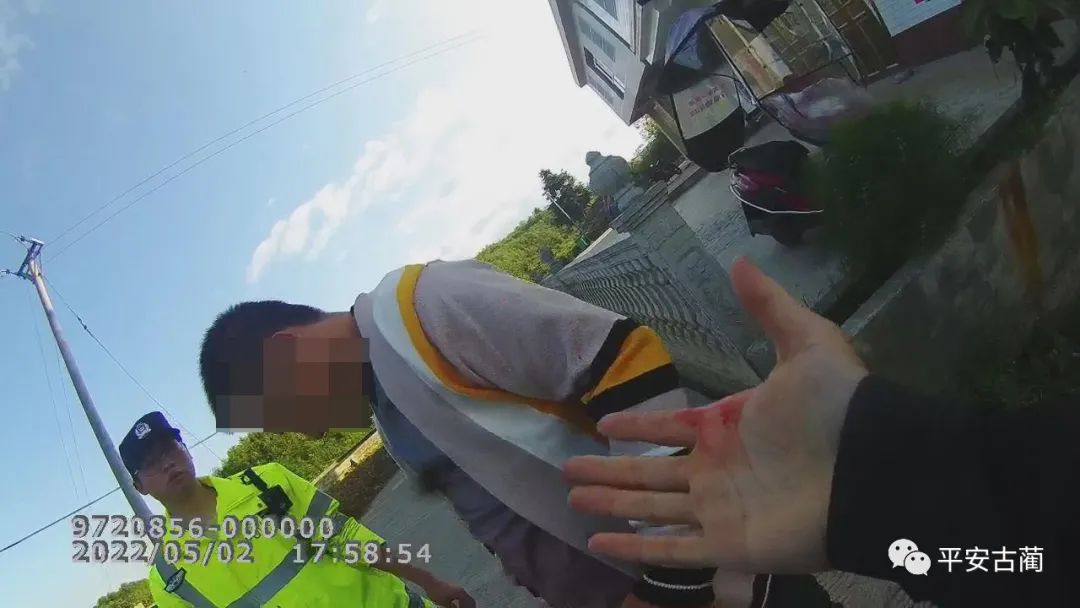泸州古蔺一男子逃避交警查车，结果...-4.jpg