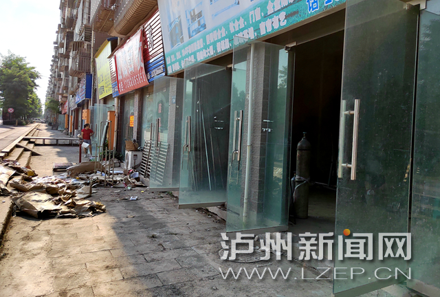 一下暴雨就被淹 泸州茜草街道银沙小区租户：损失谁负责？-1.jpg