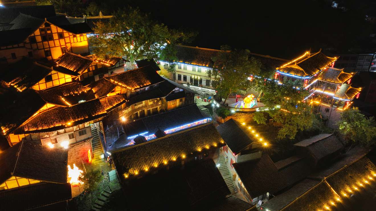 点亮太平古镇丨四渡赤水红色文化主题灯会开园，快去打卡～-15.jpg